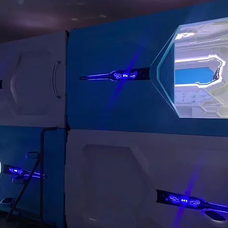 Mermaid Space Capsule Vandrerhjem