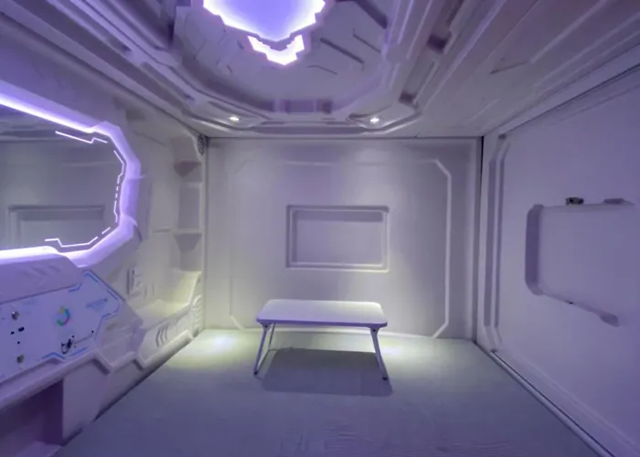 Hostel Mermaid Space Capsule