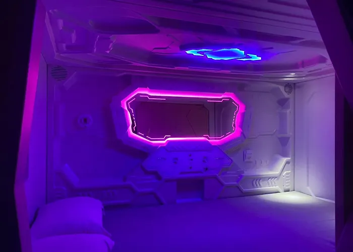 Hostel Mermaid Space Capsule *